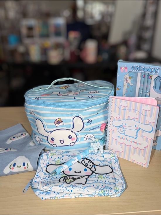 None Handbags - Cinnamoroll Bundle of (6)